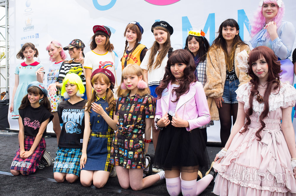 Kawaii Fashion Overload fashion show during J-Pop Summit Festival 2014 featuring Ayumi Seto, Misa Kimura, and Una.