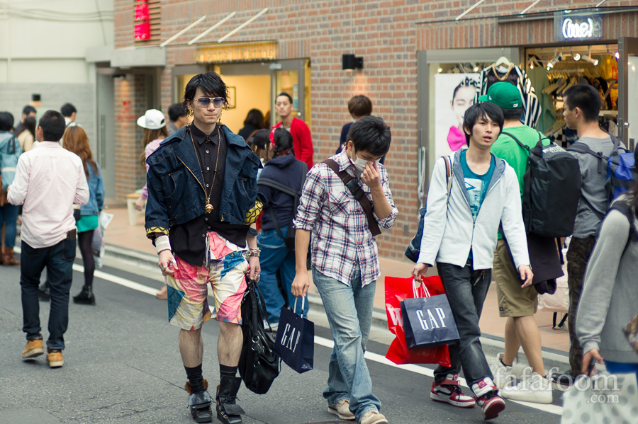 On The Streets of Japan Fashion: Tokyo, Osaka, Kyoto | Fafafoom Studio